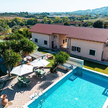 Residence Il Villaggio Del Re Corropoli ภายนอก รูปภาพ