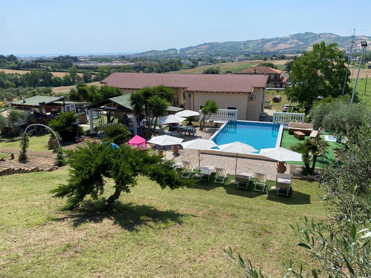 Residence Il Villaggio Del Re Corropoli ภายนอก รูปภาพ